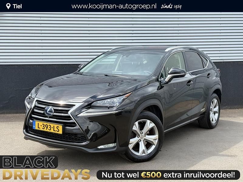 Zwart Gebruikt 2015 Lexus NX300h President Line SUV | € 23.950 (Eerlijke prijs) - Afbeelding 1/4