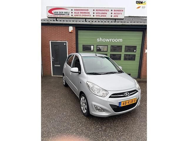 Grijs Gebruikt 2011 Hyundai i10 Hatchback | € 4.450 (Eerlijke prijs) - Afbeelding 1/4