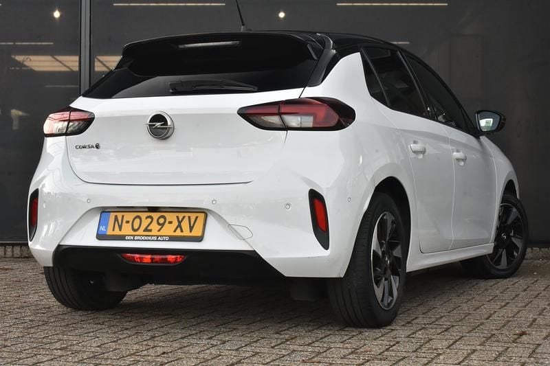 Occasion Opel Corsa-e GS Line 100 kW (136 PK) 2022 Wit Hatchback