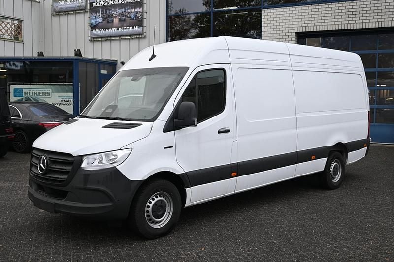 Wit Nieuw 2025 Mercedes E-Sprinter Van | € 46.950 (Goede deal) - Afbeelding 1/4