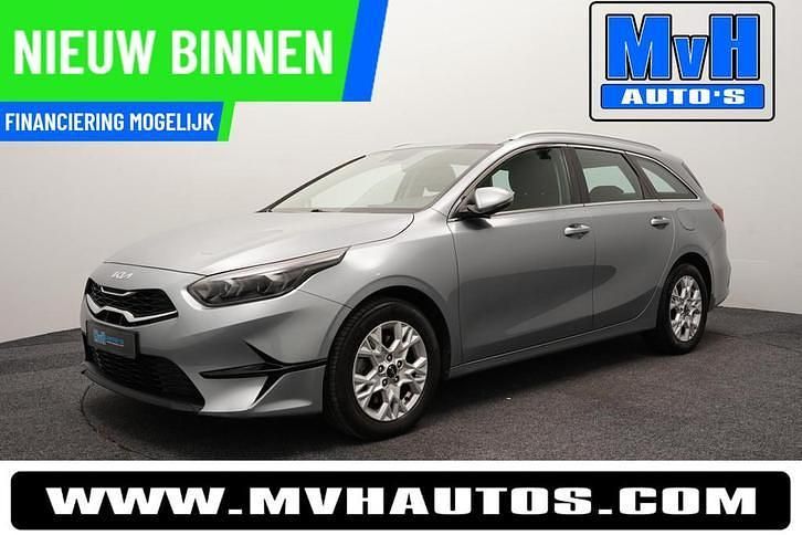 Grijs (metallic) Gebruikt 2021 Kia Ceed Sportswagon Stationwagen | € 15.999 (Eerlijke prijs) - Afbeelding 1/4