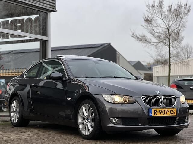 Occasion BMW 325 218 PK (160 kW) 2007 Grijs Coupé