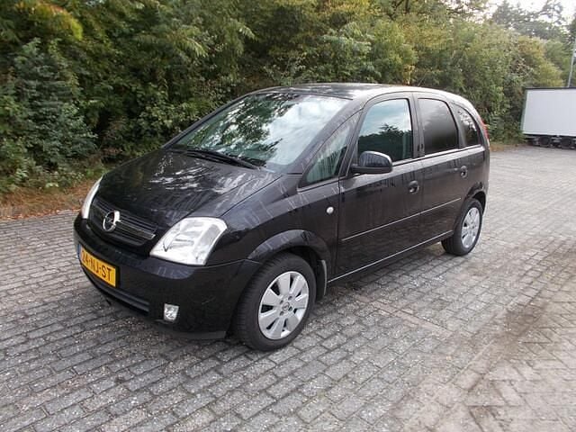 Zwart Gebruikt 2003 Opel Meriva Cosmo MPV | € 1.950 (Duur) - Afbeelding 1/4