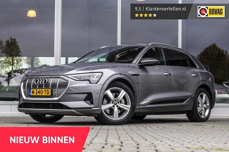 Grijs Gebruikt 2021 Audi e-tron Advanced SUV | € 30.845 (Super prijs) - Afbeelding 1/4