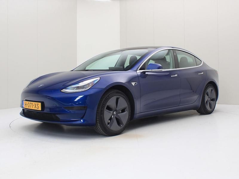 Blauw Gebruikt 2020 Tesla Model 3 Standard Range Sedan | € 19.900 (Goede deal) - Afbeelding 1/4