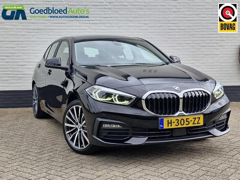 Hatchback Occasion 2020 BMW 118 Executive Hatchback | € 22.450 (Eerlijke prijs) - Afbeelding 1/3