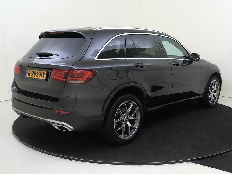 Occasion Mercedes GLC300e Business 320 PK (235 kW) 2021 Grijs SUV