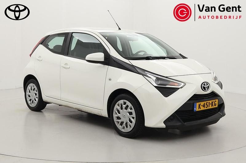 Occasion Toyota Aygo X-play 72 PK (52 kW) 2021 Wit Hatchback