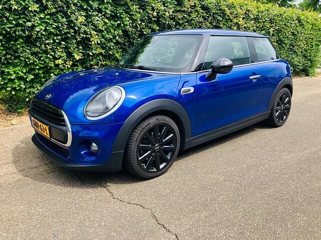 Blauw Gebruikt 2018 Mini ONE Chili Hatchback | € 14.985 (Eerlijke prijs) - Afbeelding 1/4