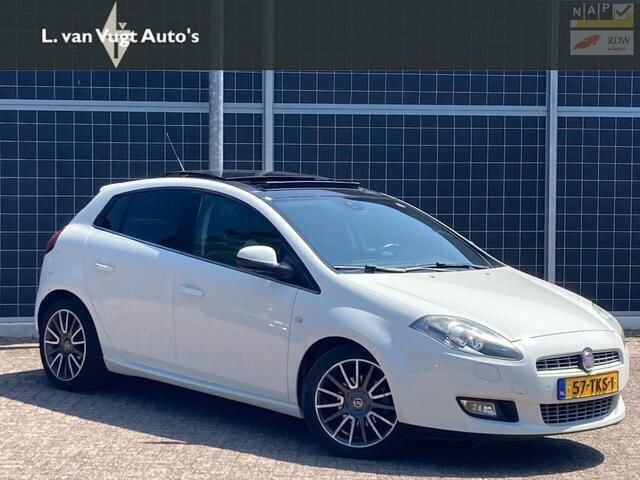 Wit Gebruikt 2012 Fiat Bravo Sport Hatchback | € 4.950 (Eerlijke prijs) - Afbeelding 1/4