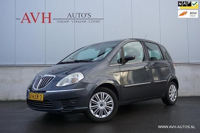 Mpv Occasion 2008 Lancia Musa MPV | € 1.950 (Eerlijke prijs) - Afbeelding 1/4