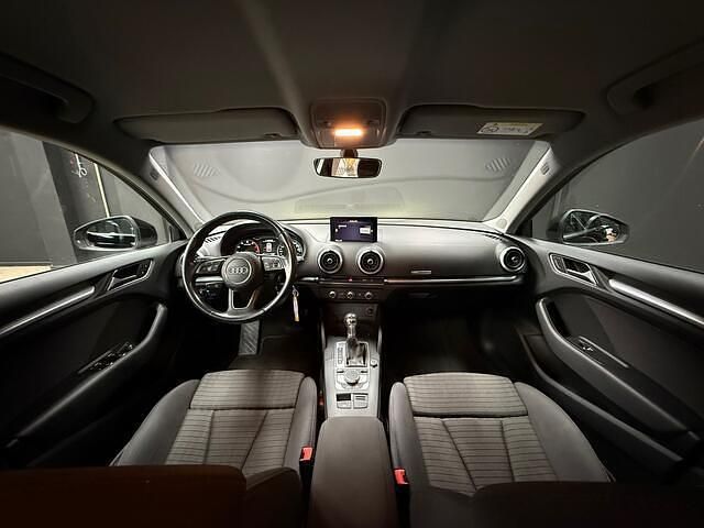 Occasion Audi A3 Sportback Sport 116 PK (85 kW) 2018 Zwart Hatchback