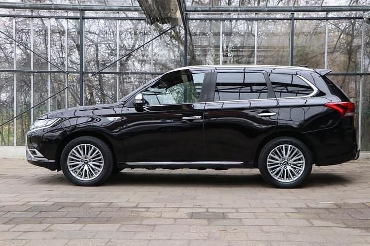 Occasion Mitsubishi Outlander Instyle 135 PK (99 kW) 2019 Zwart SUV