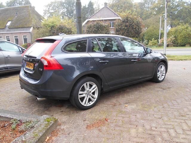 Occasion Volvo V60 Kinetic 150 PK (110 kW) 2011 Grijs Stationwagen