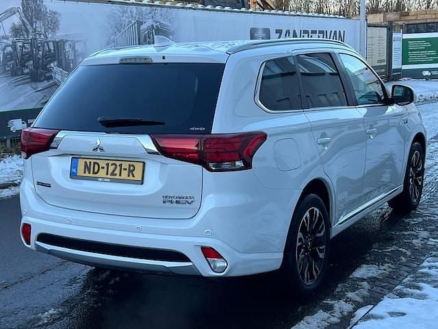 Occasion Mitsubishi Outlander P-HEV Edition 2016 Wit SUV