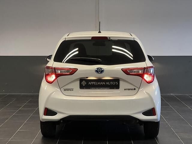 Occasion Toyota Yaris Design 75 PK (55 kW) 2018 Wit Hatchback