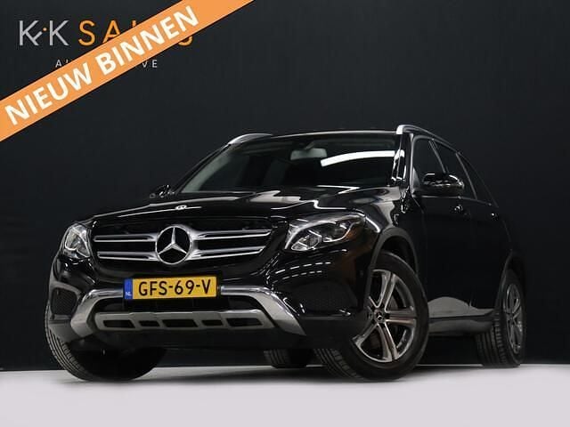 Zwart Occasion 2018 Mercedes GLC250 AMG SUV | € 24.440 (Super prijs) - Afbeelding 1/4