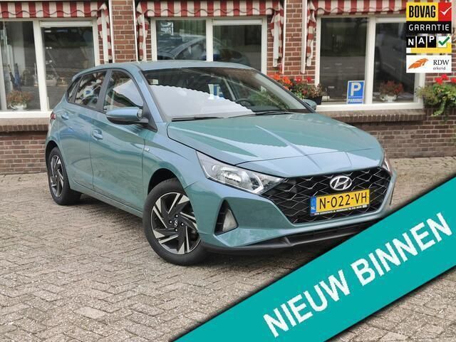 Groen Gebruikt 2022 Hyundai i20 Comfort Hatchback | € 17.950 (Eerlijke prijs) - Afbeelding 1/4
