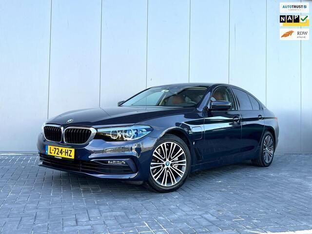 Blauw Gebruikt 2018 BMW 530e Executive Sedan | € 24.940 (Goede deal) - Afbeelding 1/4