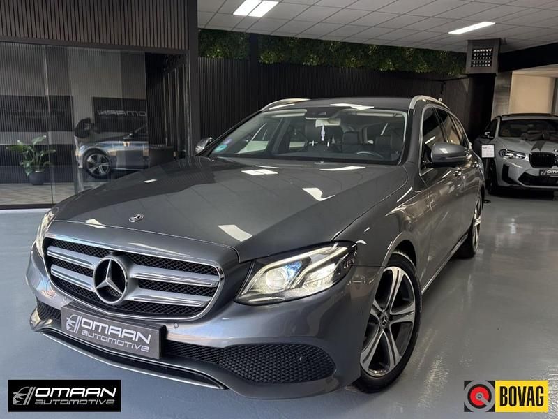 Grijs Occasion 2018 Mercedes E200 Premium Stationwagen | € 22.990 (Super prijs) - Afbeelding 1/4