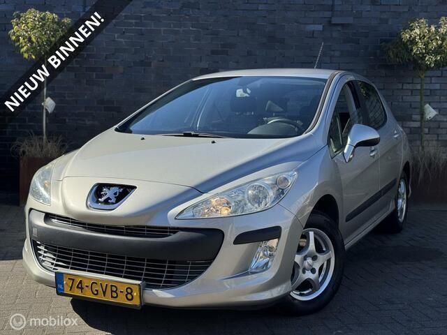 Grijs Gebruikt 2008 Peugeot 308 Hatchback | € 2.495 (Eerlijke prijs) - Afbeelding 1/4