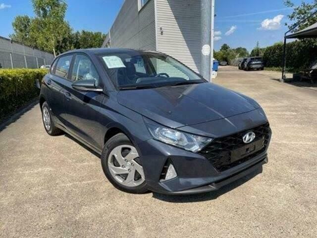 Grijs Gebruikt 2022 Hyundai i20 Sedan | € 20.323 (Eerlijke prijs) - Afbeelding 1/4