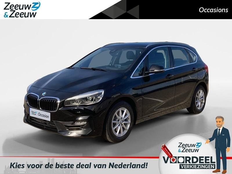 Zwart Gebruikt 2019 BMW 218 Executive Stationwagen | € 19.950 (Eerlijke prijs) - Afbeelding 1/4