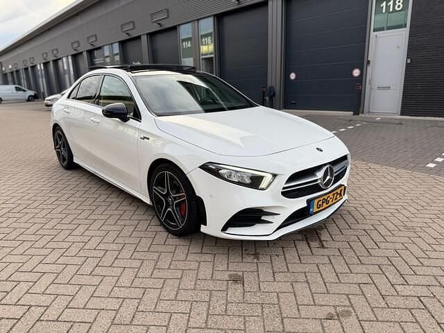 Wit Gebruikt 2021 Mercedes A35 AMG AMG Sedan | € 36.999 (Goede deal) - Afbeelding 1/4