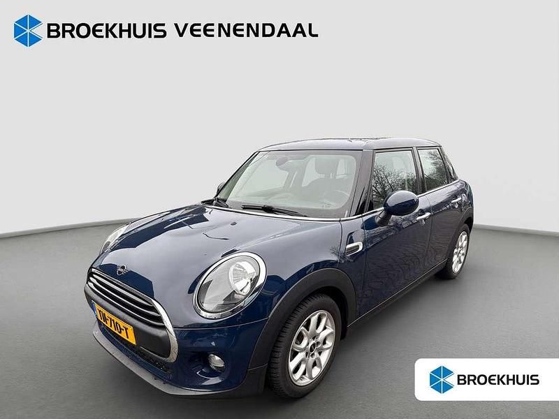 Occasion Mini ONE Pepper 102 PK (75 kW) 2018 Blauw Hatchback