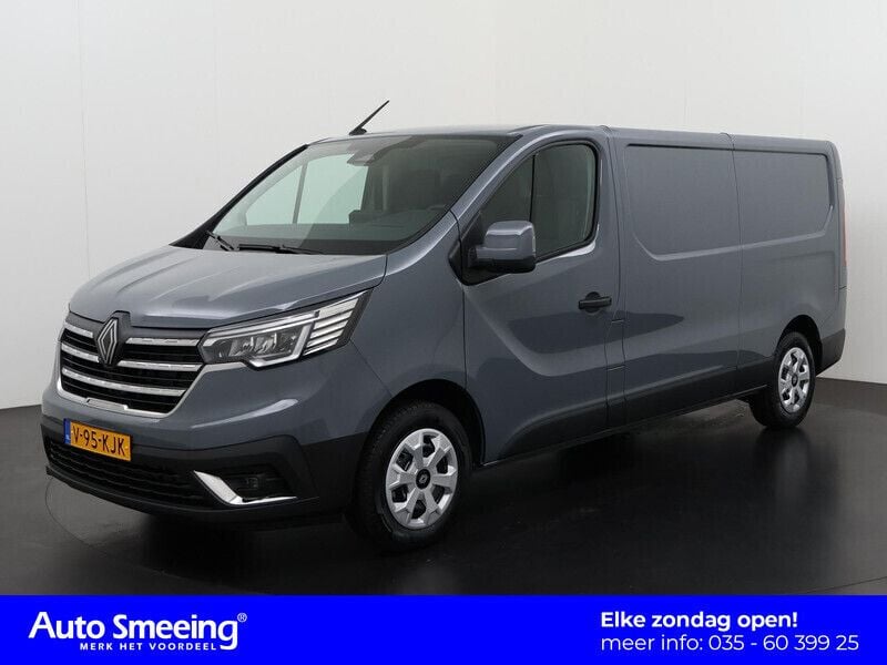 Grijs Nieuw 2024 Renault Trafic Van | € 27.945 (Eerlijke prijs) - Afbeelding 1/4
