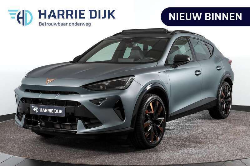 Grijs Gebruikt 2024 Cupra Formentor VZ SUV | € 47.995 - Afbeelding 1/4