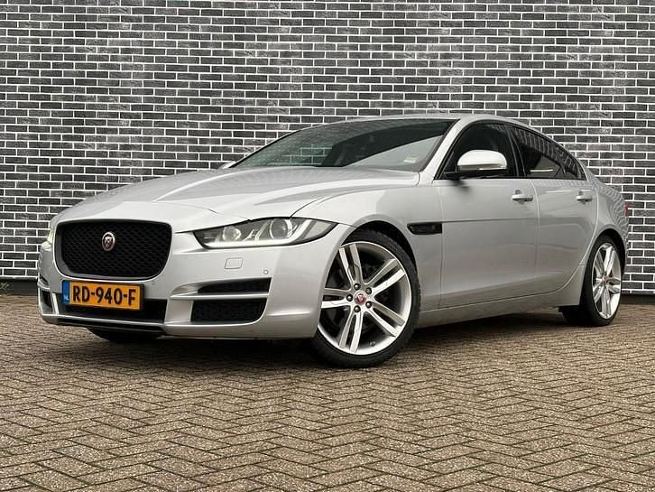 Gebruikt 2016 Jaguar XE Sedan | € 11.000 (Duur) - Afbeelding 1/4
