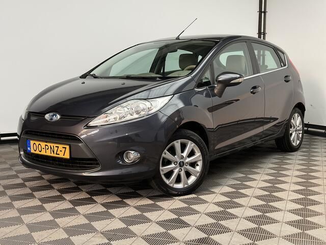 Grijs Gebruikt 2011 Ford Fiesta Ghia Hatchback | € 4.975 (Eerlijke prijs) - Afbeelding 1/4