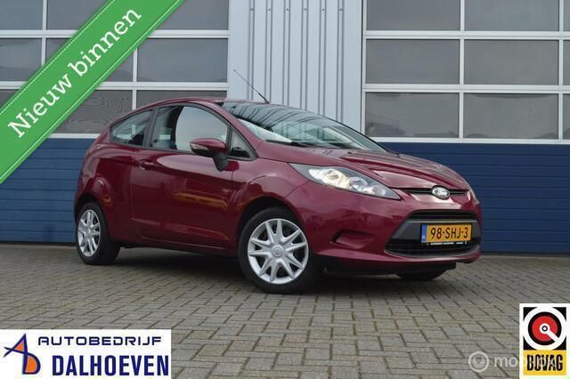 Rood Gebruikt 2011 Ford Fiesta Trend Hatchback | € 4.950 (Iets duurder) - Afbeelding 1/4