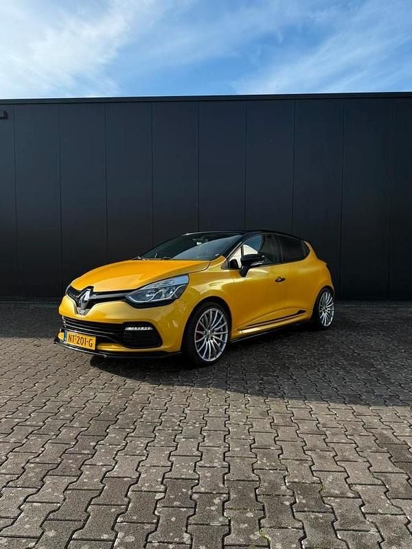 Geel Gebruikt 2013 Renault Clio R.S. R.S. Hatchback | € 11.390 (Iets duurder) - Afbeelding 1/4