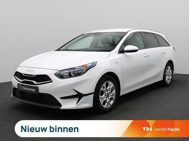 Wit Gebruikt 2023 Kia Ceed Sportswagon Comfort Stationwagen | € 18.900 (Goede deal) - Afbeelding 1/4