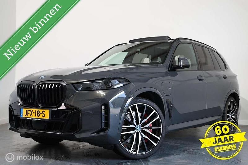 Grijs Occasion 2024 BMW X5 SUV | € 92.900 (Goede deal) - Afbeelding 1/3
