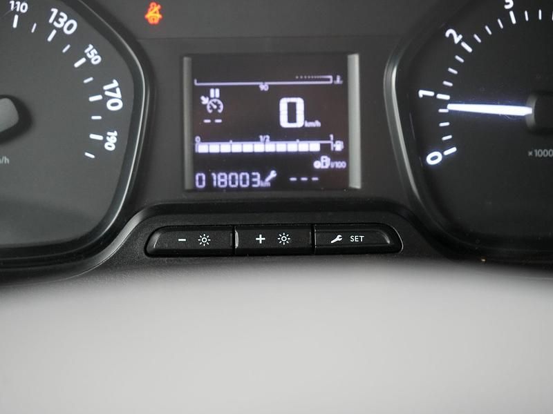 Occasion Citroën Jumpy 145 PK (106 kW) 2023 Wit MPV