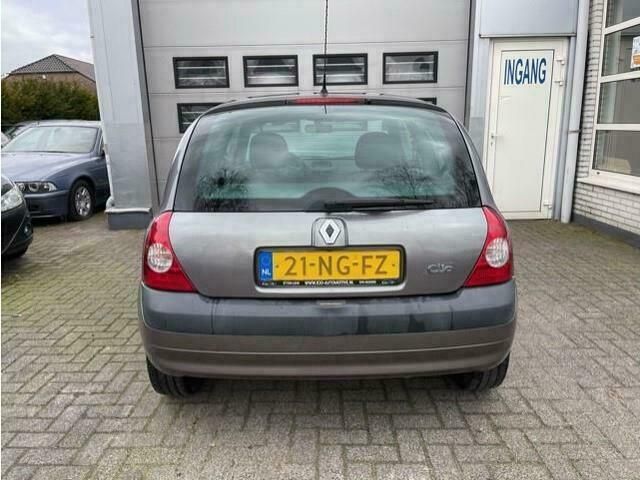 Occasion Renault Clio II Expression 75 PK (55 kW) 2003 Grijs Hatchback