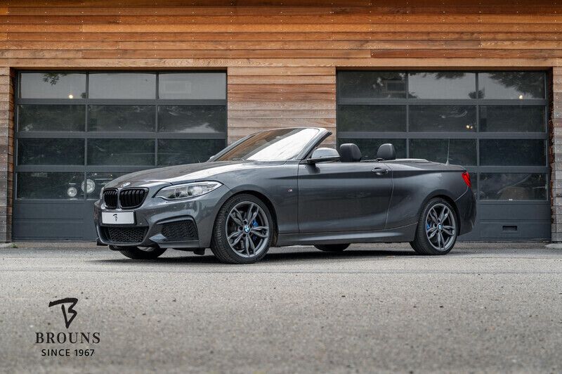 Grijs Gebruikt 2015 BMW M235 Comfort Edition Cabriolet | € 24.950 (Eerlijke prijs) - Afbeelding 1/4