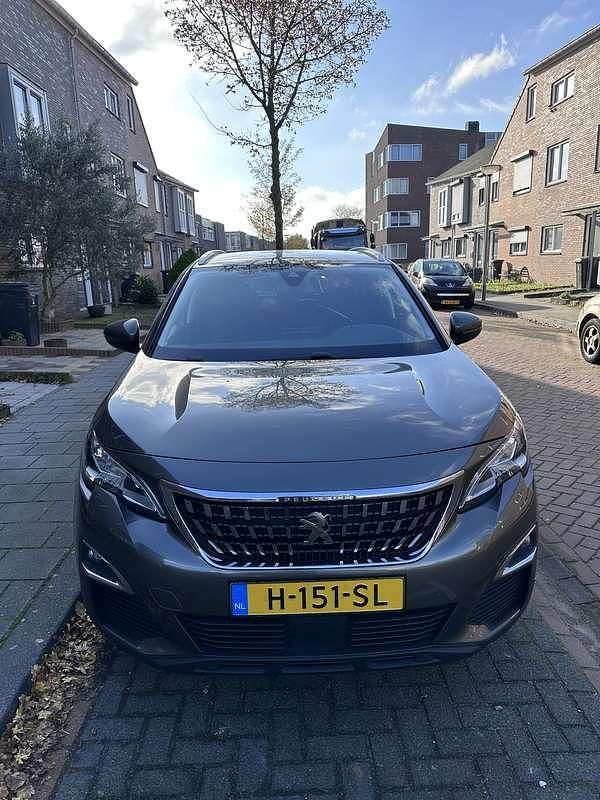 Grijs Gebruikt 2020 Peugeot 3008 MPV | € 16.800 (Eerlijke prijs) - Afbeelding 1/4