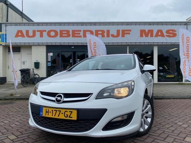 Wit Gebruikt 2013 Opel Astra Edition Stationwagen | € 6.250 (Eerlijke prijs) - Afbeelding 1/4