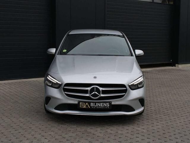 Occasion Mercedes B200 Business 2020 Zilver MPV