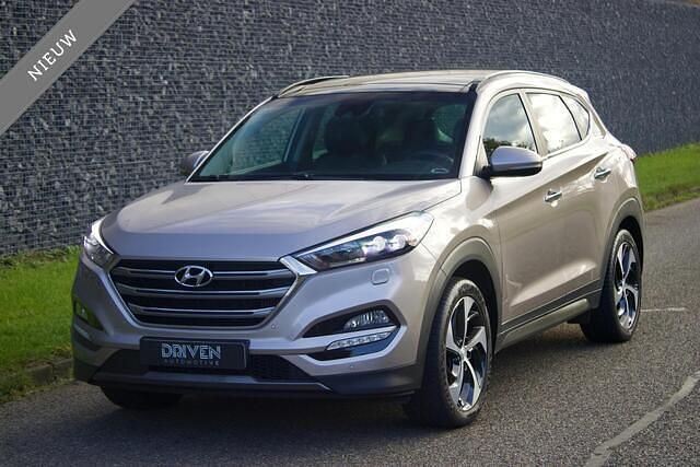 Grijs Gebruikt 2015 Hyundai Tucson Premium SUV | € 13.990 (Eerlijke prijs) - Afbeelding 1/4
