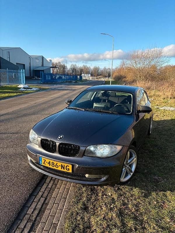 Occasion BMW 120 M Sport 177 PK (130 kW) 2007 Grijs Hatchback