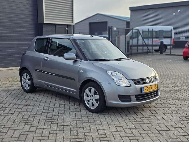 Grijs Occasion 2010 Suzuki Swift Cool | € 1.850 (Super prijs) - Afbeelding 1/4
