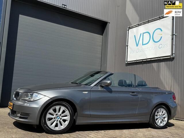 Grijs Gebruikt 2010 BMW 118 Cabriolet Executive Cabriolet | € 8.750 (Eerlijke prijs) - Afbeelding 1/4