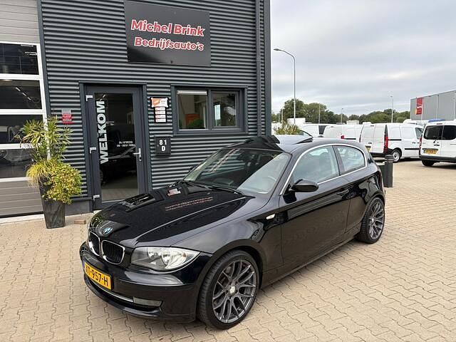 Zwart Gebruikt 2008 BMW 123 Hatchback | € 4.950 - Afbeelding 1/4