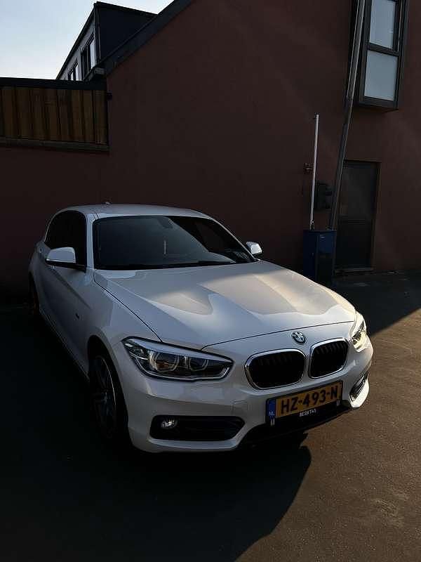 Occasion BMW 118 Sport Line 136 PK (100 kW) 2016 Wit Hatchback