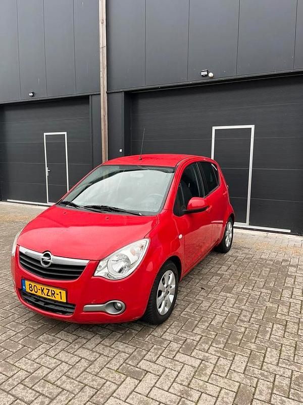 Gebruikt 2010 Opel Agila Hatchback | € 2.450 (Goede deal) - Afbeelding 1/4